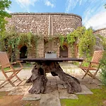 Tenuta Aphrodite * Racale